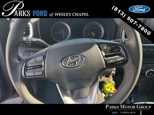 2020 Hyundai VENUE SE