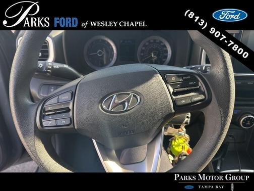 2020 Hyundai VENUE SE