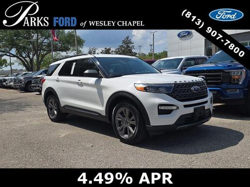 Oxford White 2021 Ford Explorer XLT