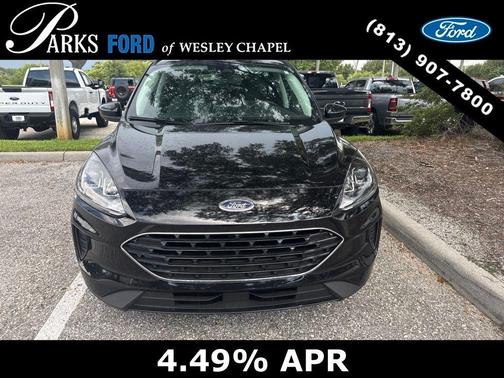 Black Metallic 2022 Ford Escape SE
