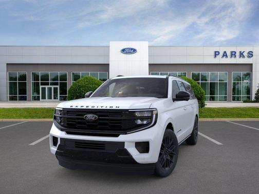 Star White 2026 Ford Expedition Max Platinum