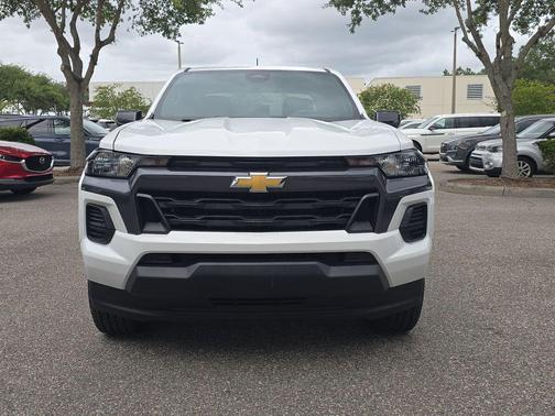 Summit White 2024 Chevrolet Colorado LT