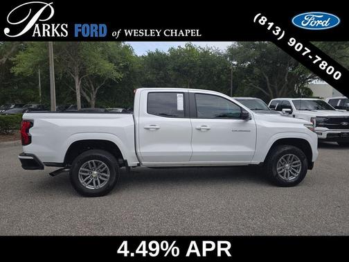 Summit White 2024 Chevrolet Colorado LT