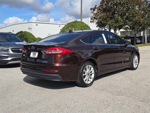 2019 Ford Fusion Hybrid SE
