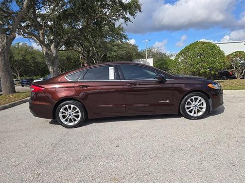 2019 Ford Fusion Hybrid SE