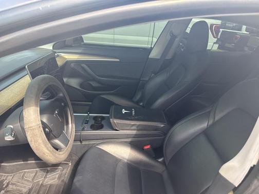 2022 Tesla Model 3 Base