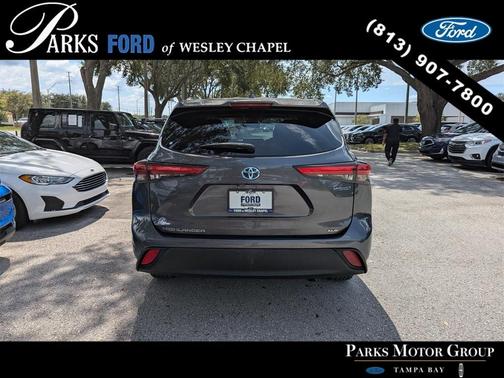 2021 Toyota Highlander Hybrid XLE