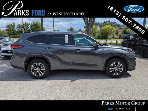 2021 Toyota Highlander Hybrid XLE