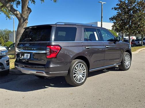 2023 Ford Expedition Platinum