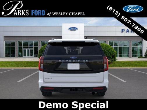 Oxford White 2026 Ford Expedition Active