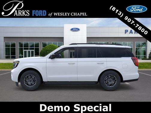 Oxford White 2026 Ford Expedition Active