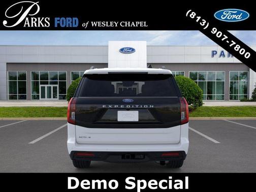 Oxford White 2026 Ford Expedition Active