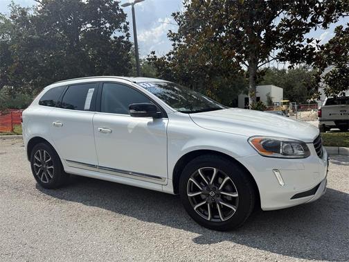 2017 Volvo XC60 T6 Dynamic