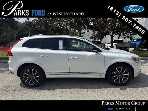 2017 Volvo XC60 T6 Dynamic