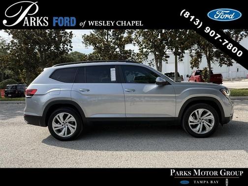 2022 Volkswagen Atlas 3.6L SE w/Technology