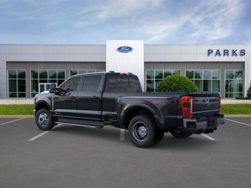 2026 Ford F-350 Lariat Super Duty