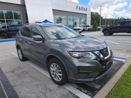 2018 Nissan Rogue SV