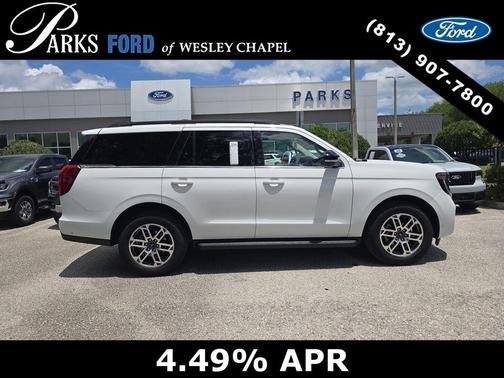 Oxford White 2025 Ford Expedition Active
