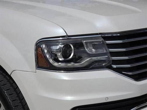 2017 Lincoln Navigator Select