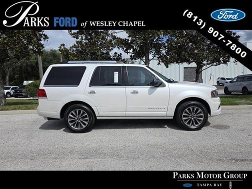 2017 Lincoln Navigator Select
