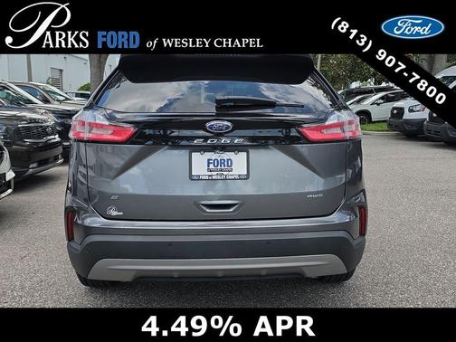 Gray Metallic 2024 Ford Edge SEL
