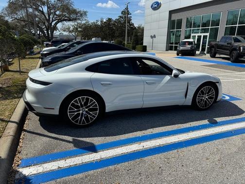 2021 Porsche Taycan Base