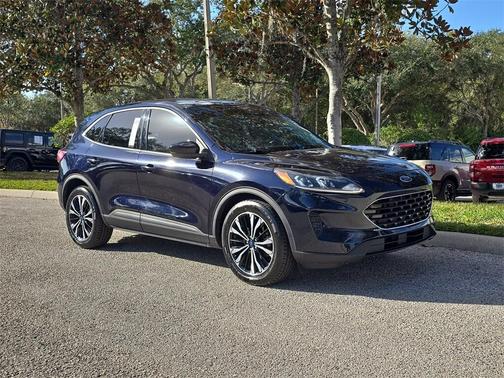 2021 Ford Escape SE