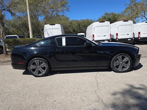 2014 Ford Mustang V6 Premium