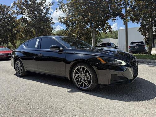 2023 Nissan Altima 2.0 SR