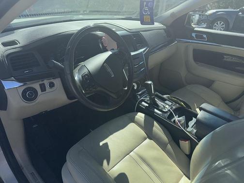 2013 Lincoln MKS Base