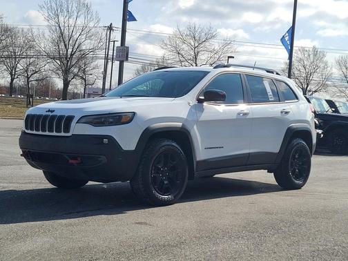 2022 Jeep Cherokee Trailhawk