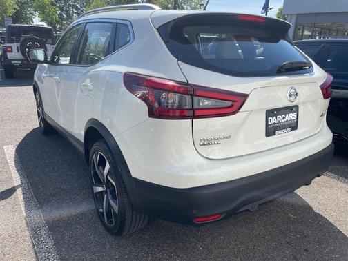 2022 Nissan Rogue Sport SL