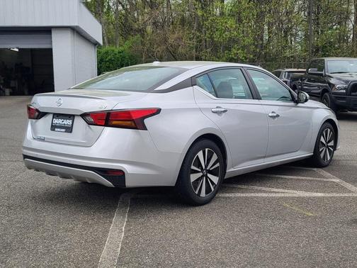 2021 Nissan Altima 2.5 SV