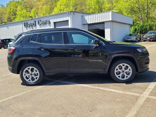 2025 Jeep Compass Latitude