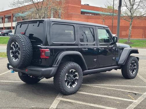 2025 Jeep Wrangler 4xe Rubicon