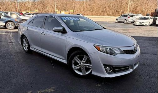 2014 Toyota Camry SE