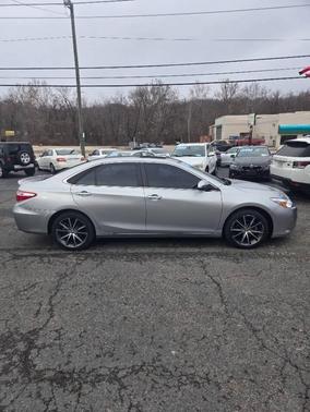 2016 Toyota Camry XSE