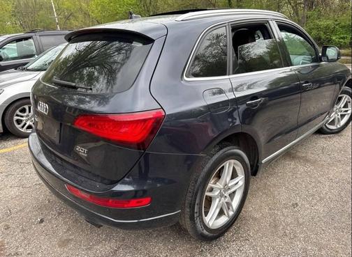Moonlight Blue Metallic 2014 Audi Q5 2.0T Premium Plus