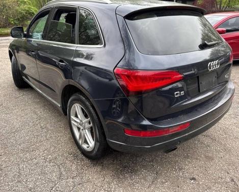 Moonlight Blue Metallic 2014 Audi Q5 2.0T Premium Plus