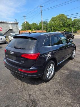 Moonlight Blue Metallic 2014 Audi Q5 2.0T Premium Plus