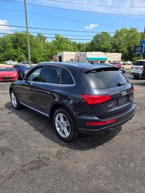 Moonlight Blue Metallic 2014 Audi Q5 2.0T Premium Plus