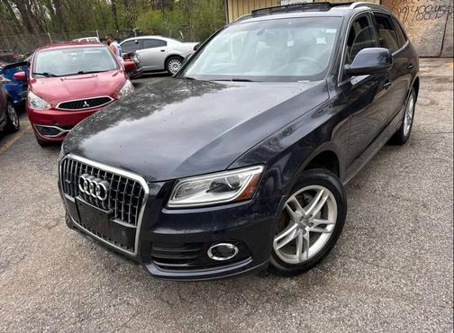 Moonlight Blue Metallic 2014 Audi Q5 2.0T Premium Plus