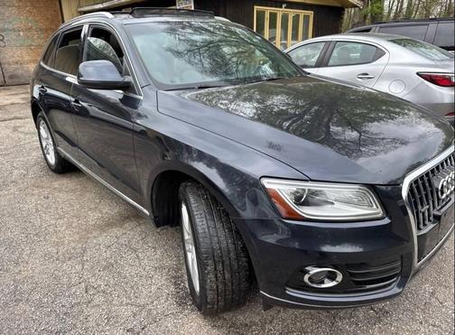 Moonlight Blue Metallic 2014 Audi Q5 2.0T Premium Plus