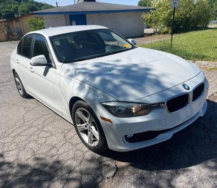 Alpine White 2015 BMW 320 i
