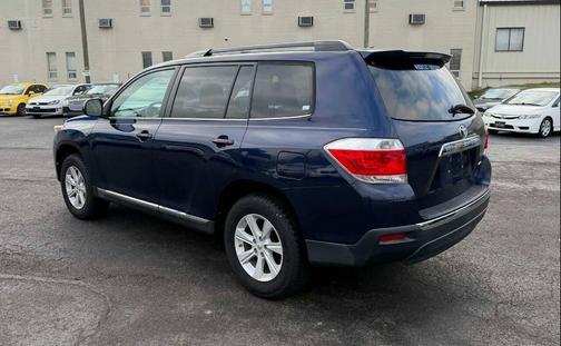 2012 Toyota Highlander SE