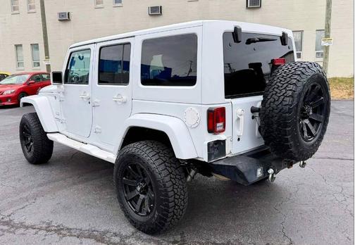 2016 Jeep Wrangler Unlimited Sahara