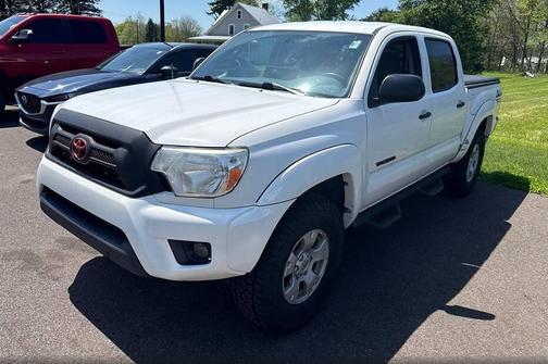 Super White 2015 Toyota Tacoma Base