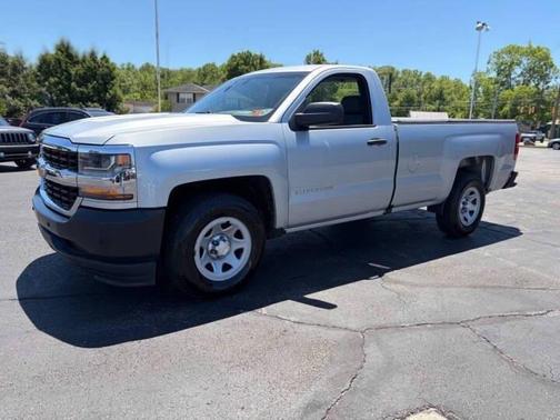 Silver Ice Metallic 2017 Chevrolet Silverado 1500 WT