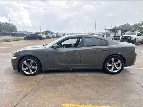 Destroyer Gray Clear Coat 2018 Dodge Charger SXT Plus