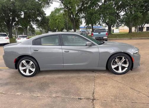 Destroyer Gray Clear Coat 2018 Dodge Charger SXT Plus